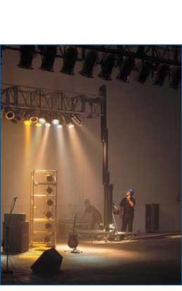 Genie ST-20 Super Tower Material Lift Lifestyle Shot