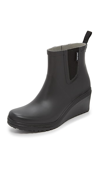 tretorn chelsea rain boots