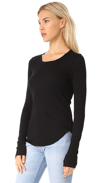 black ribbed tee