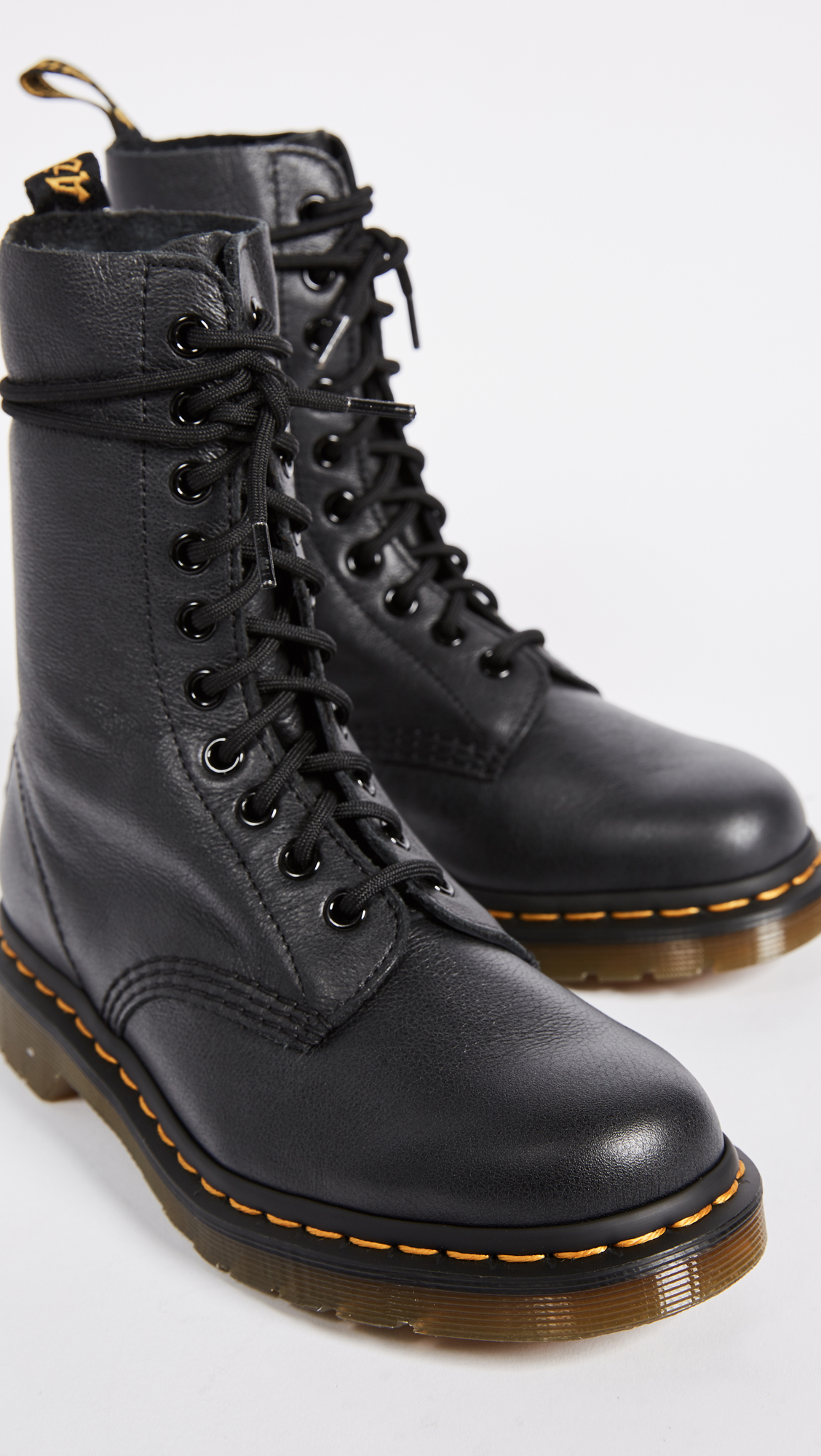 dr martens pascal virginia 1490