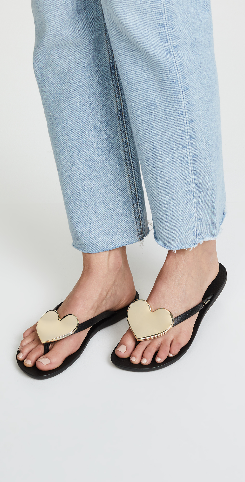 ipanema women's wave heart flip flop