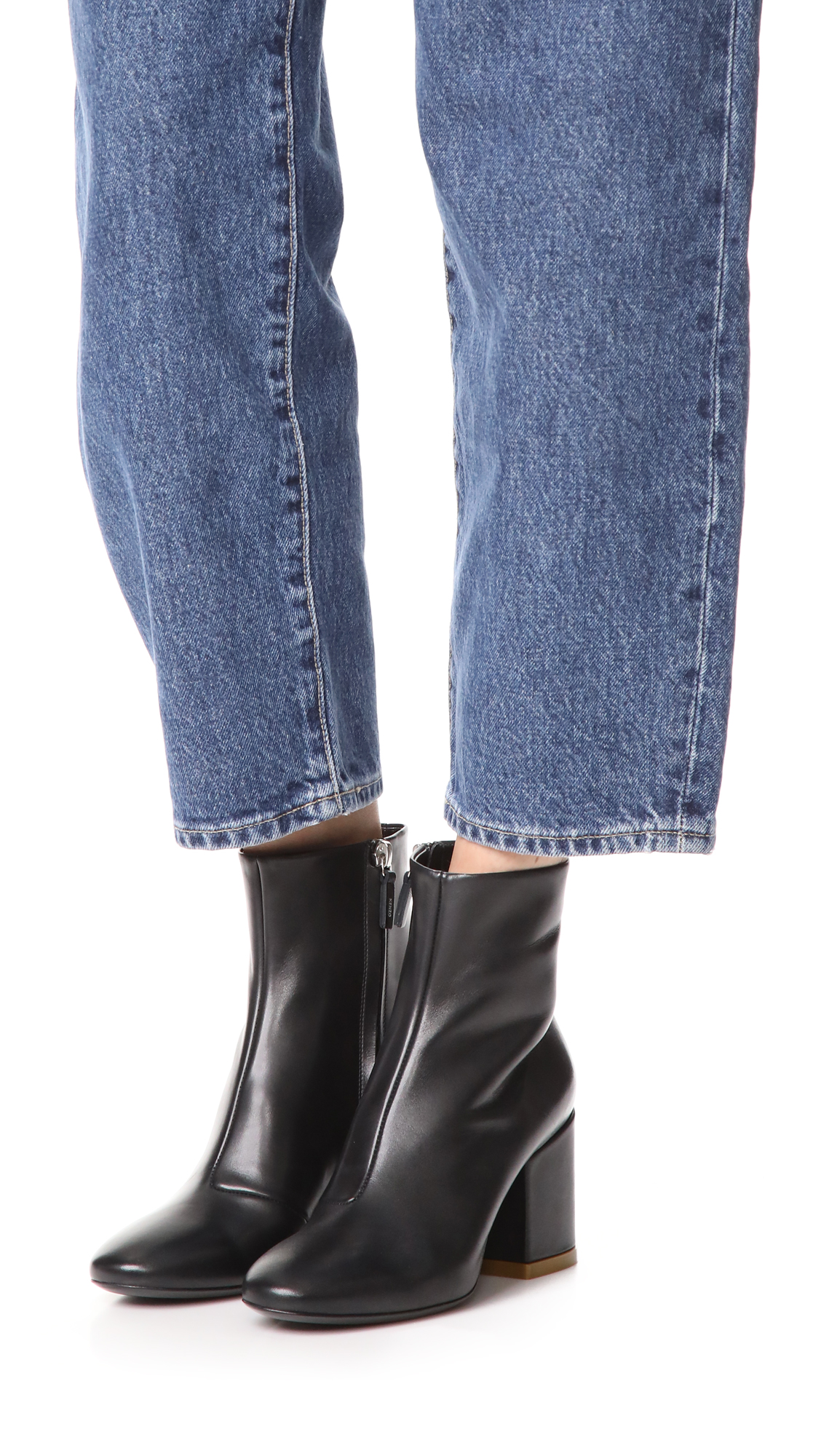 daria block heel bootie