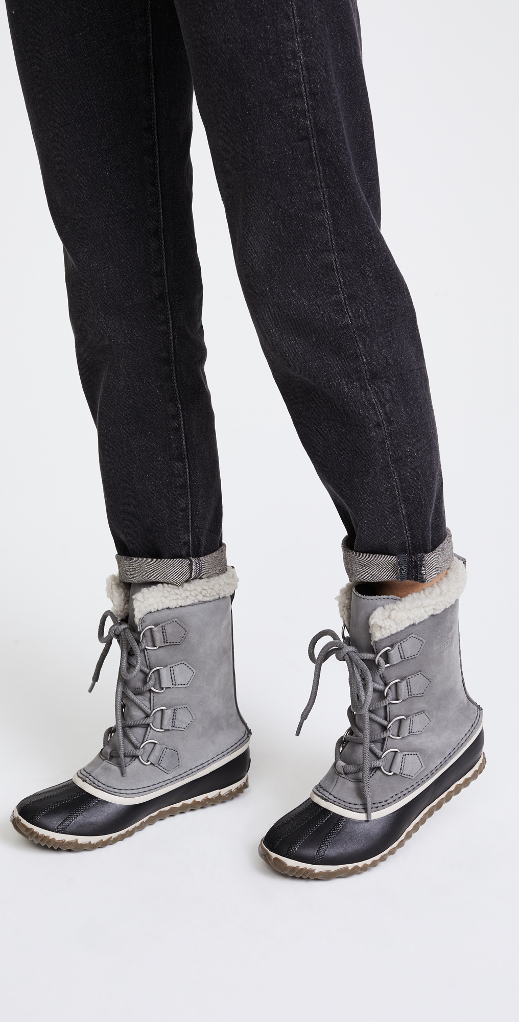 sorel caribou slim snow boots