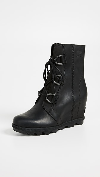 rubber wedge boots