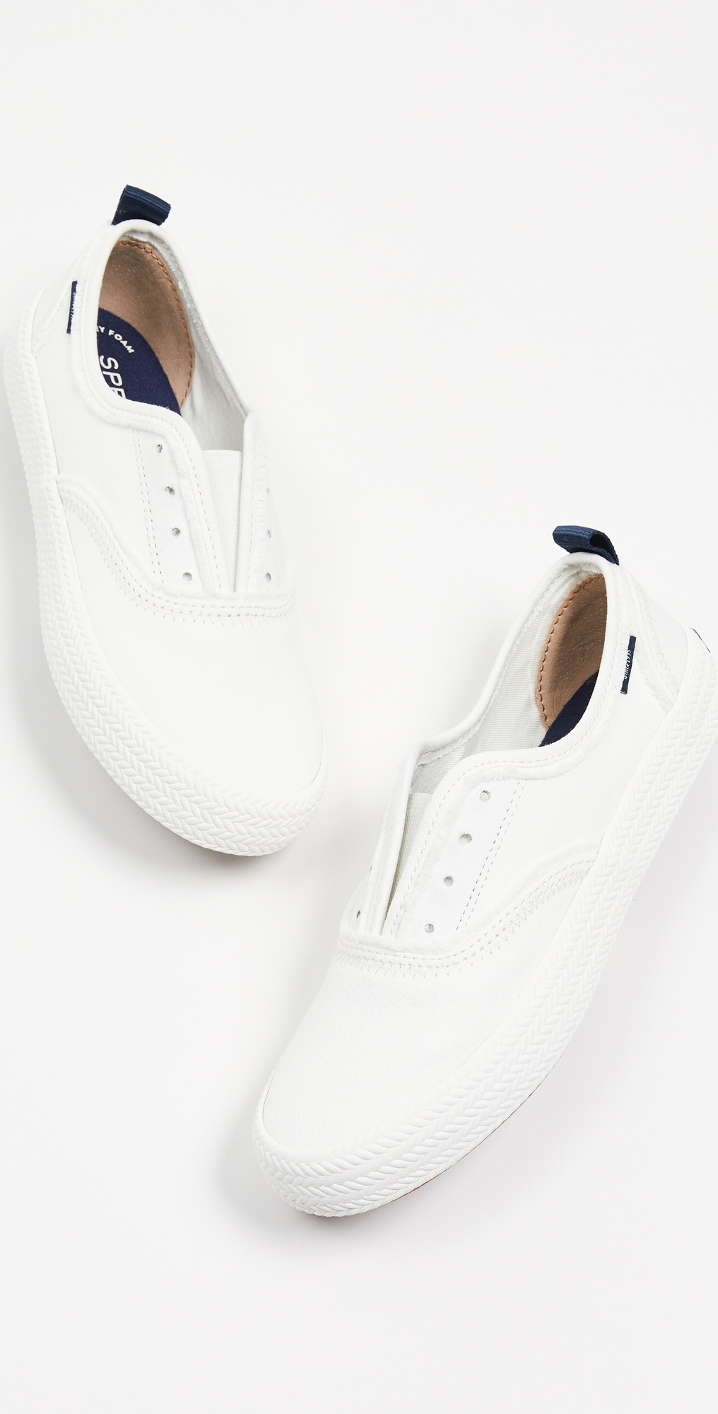 sperry crest knot sneaker