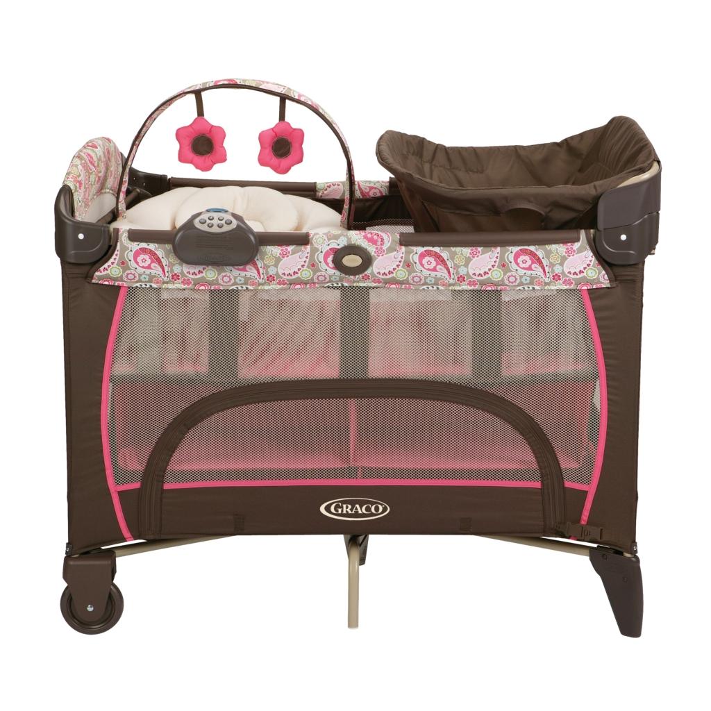 Graco Pack 'n Play Playard with Newborn Napper Station DLX