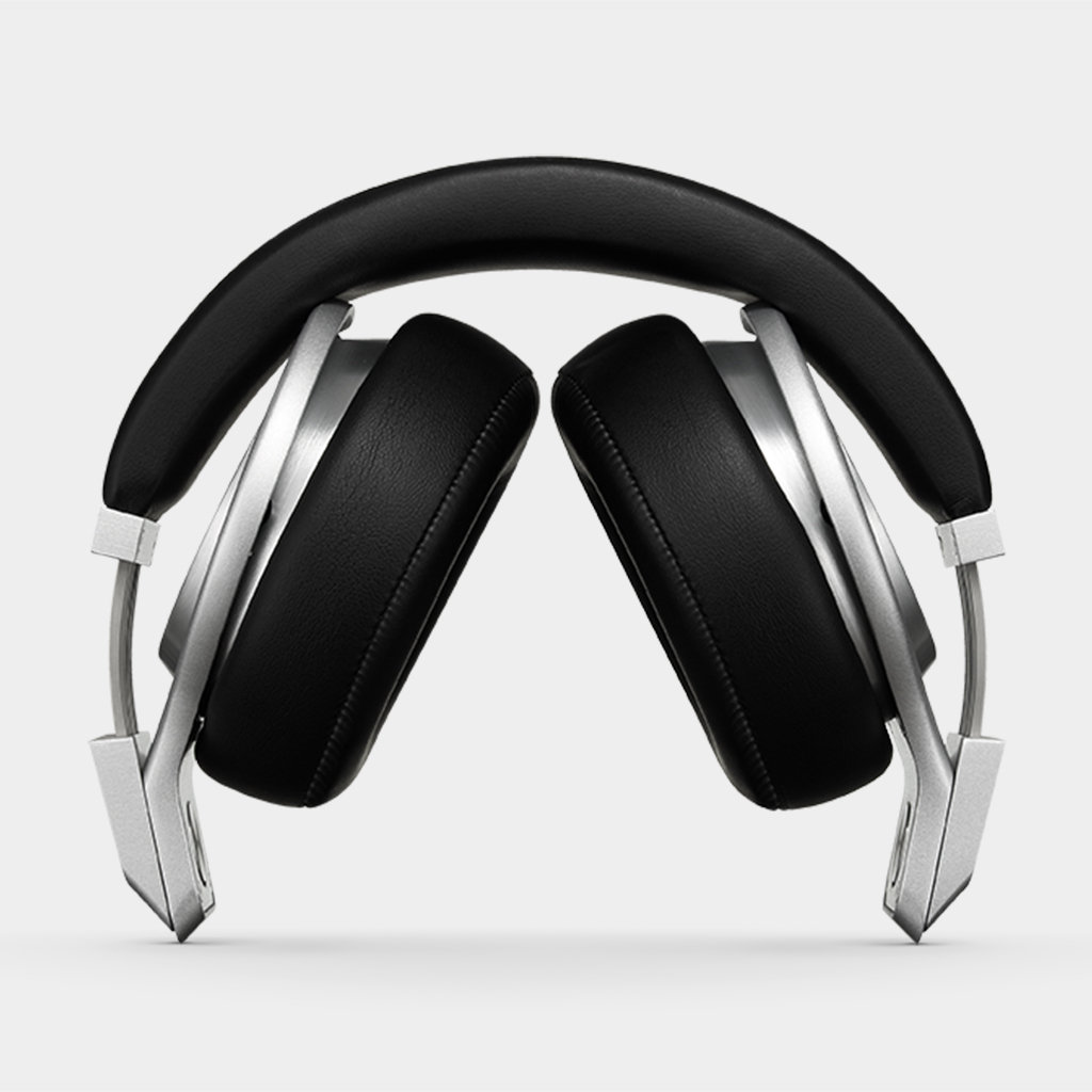 Beats Pro OverEar Wired Headphone Gunmetal Aluminum/Black Home Audio & Theater