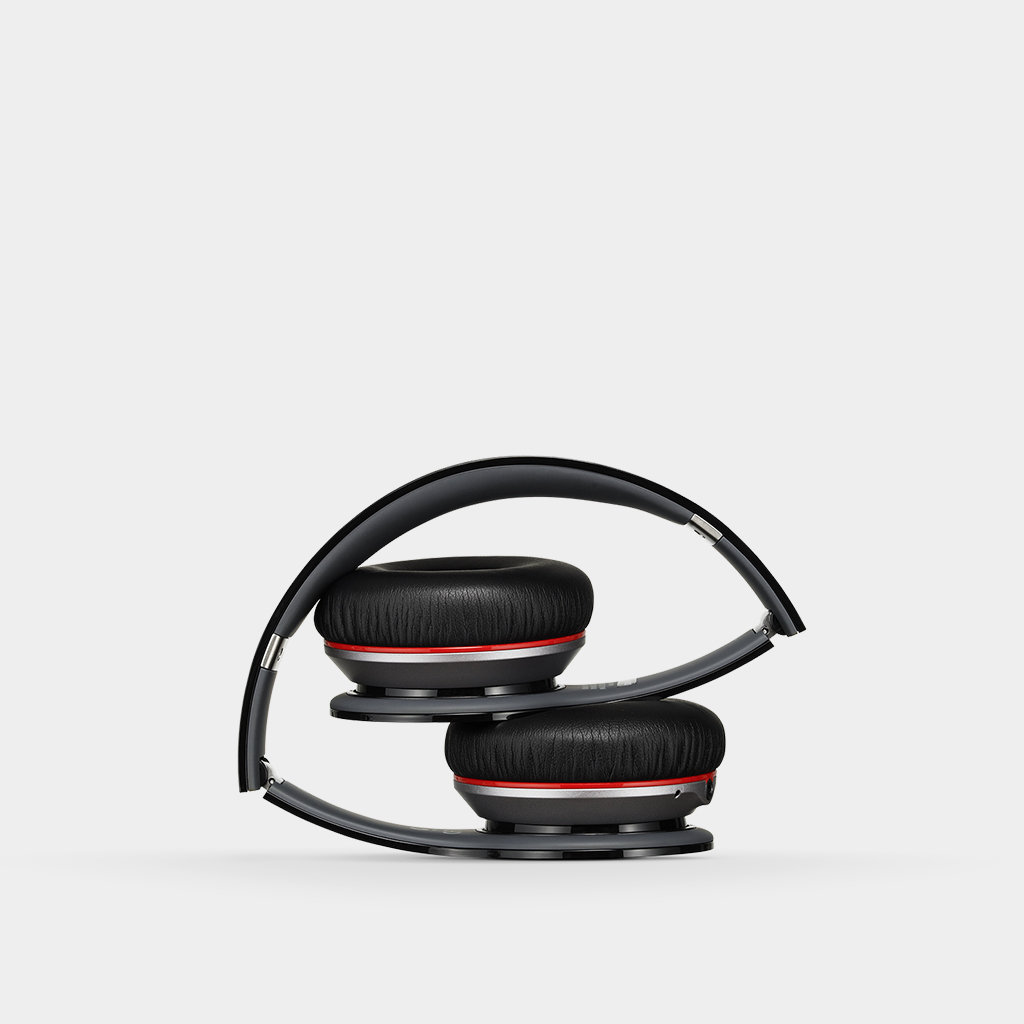 Beats Wireless OnEar Headphone (BlackDiscontinued by