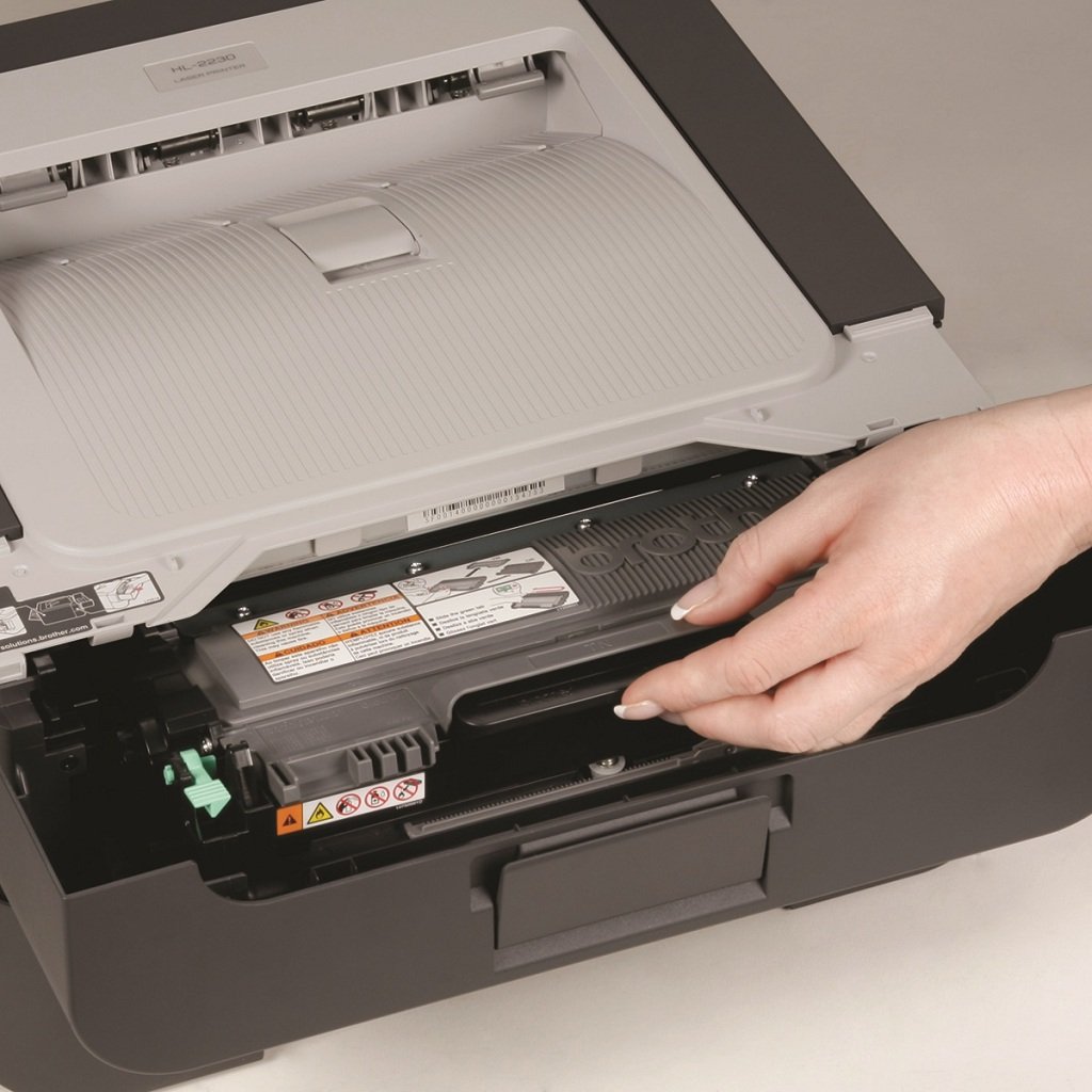 Принтер бротхер тонер. 2750 Replace Toner. Принтер Бровер 120 картридж. Replace Toner Cartridge brother. Принтер Бразер 2300 горит лампочка нет бумаги.