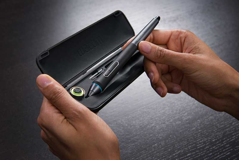 Cintiq 13HD Interactive Pen Display (DTK1300) Amazon.ca