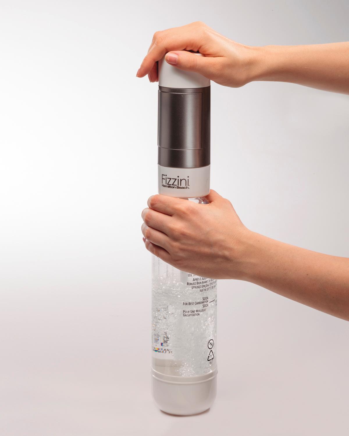 Hamilton Beach Fizzini HandHeld Carbonated Soda Maker