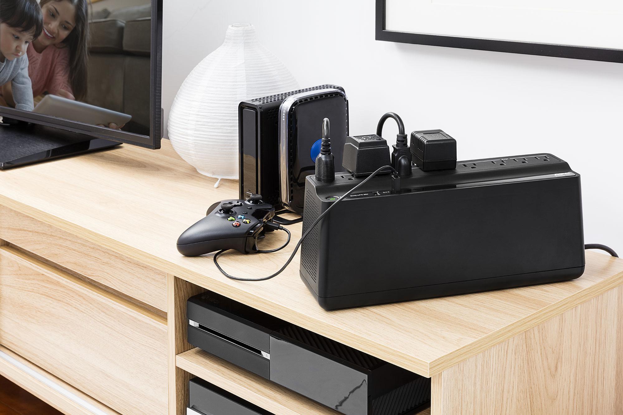 Amazon.com: APC Back-UPS 850VA UPS Battery Backup & Surge Protector