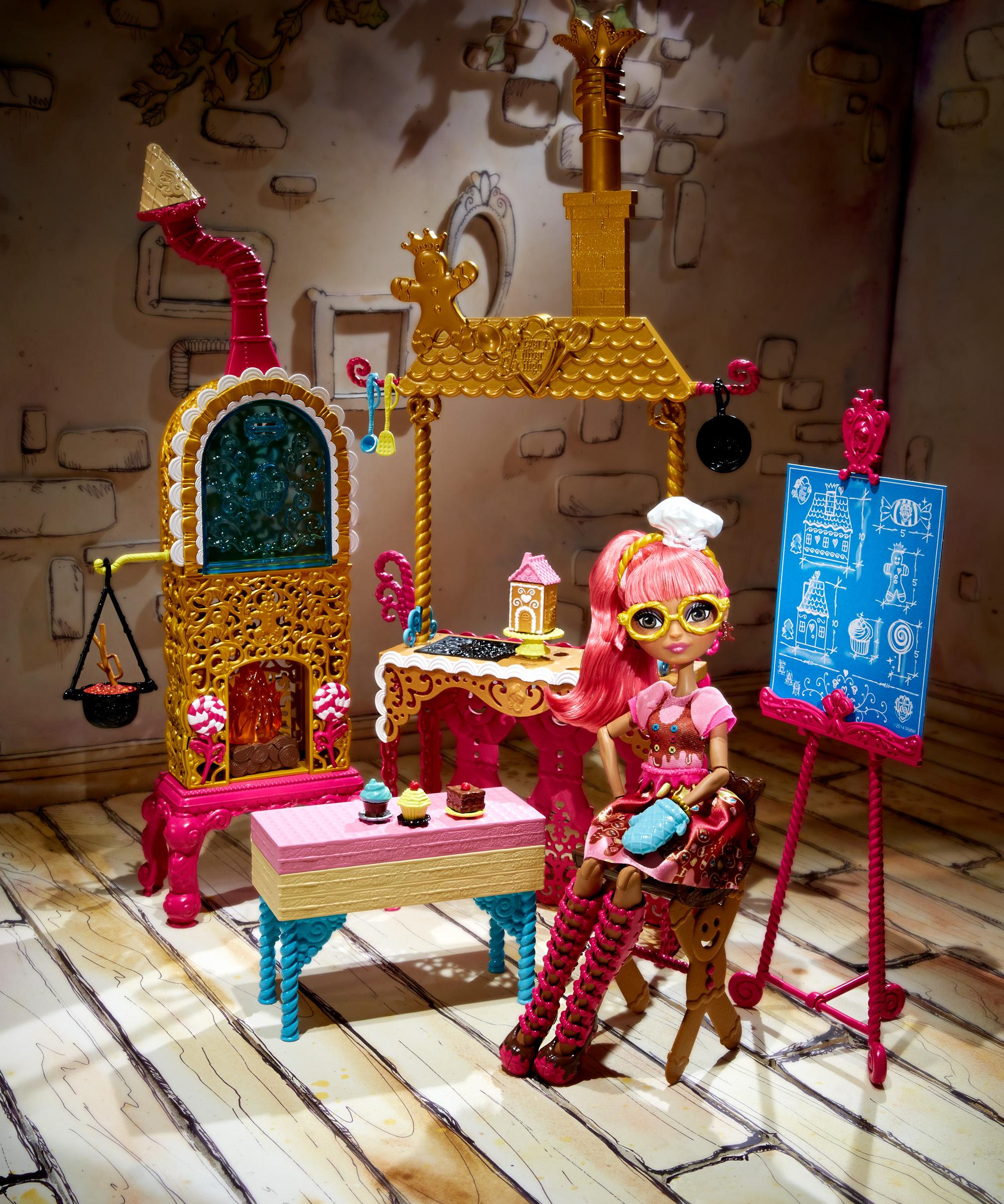 Ever After High Sugar Coated Kitchen with Ginger Breadhouse