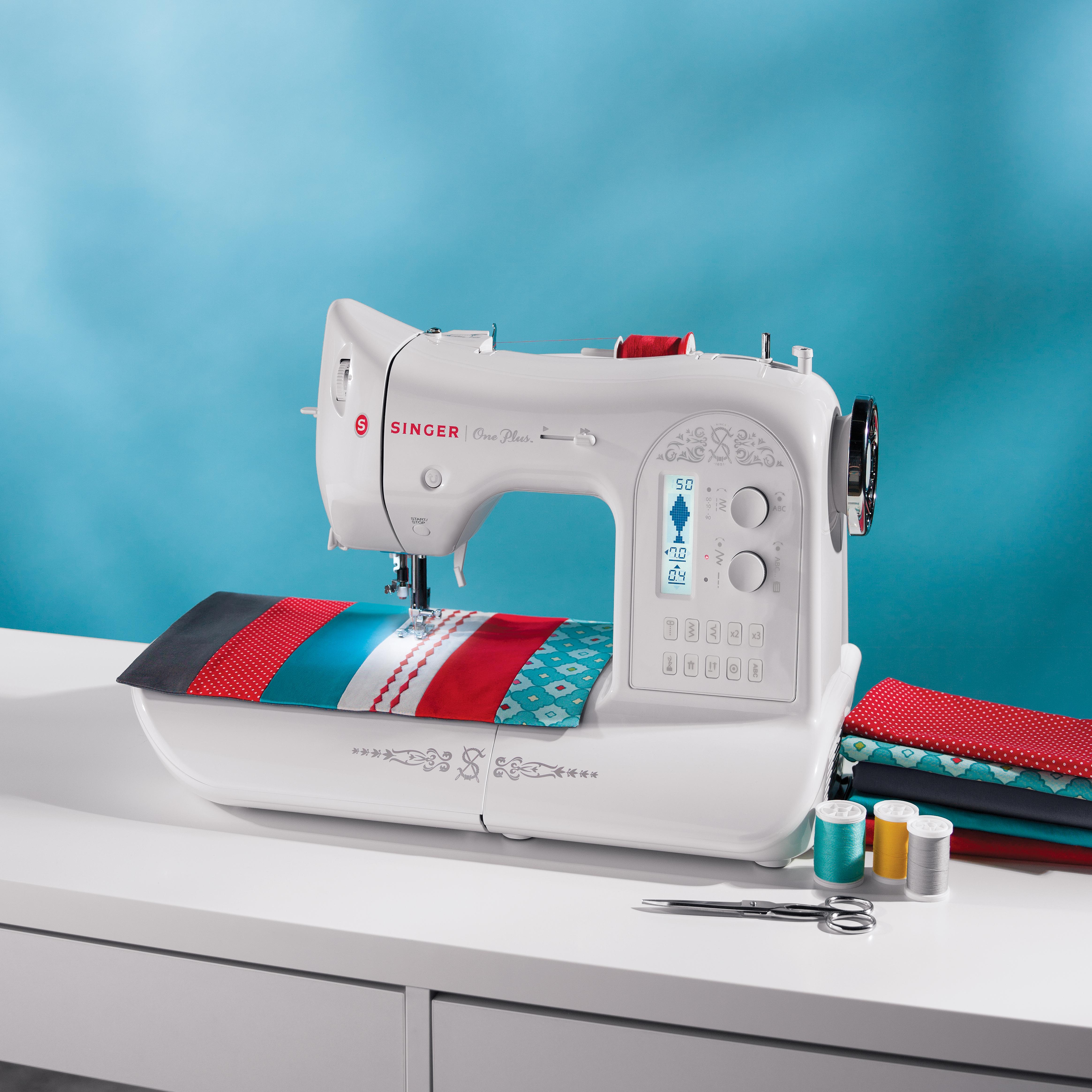 SINGER 1+ One Plus 221Stitch Computerized Sewing Machine