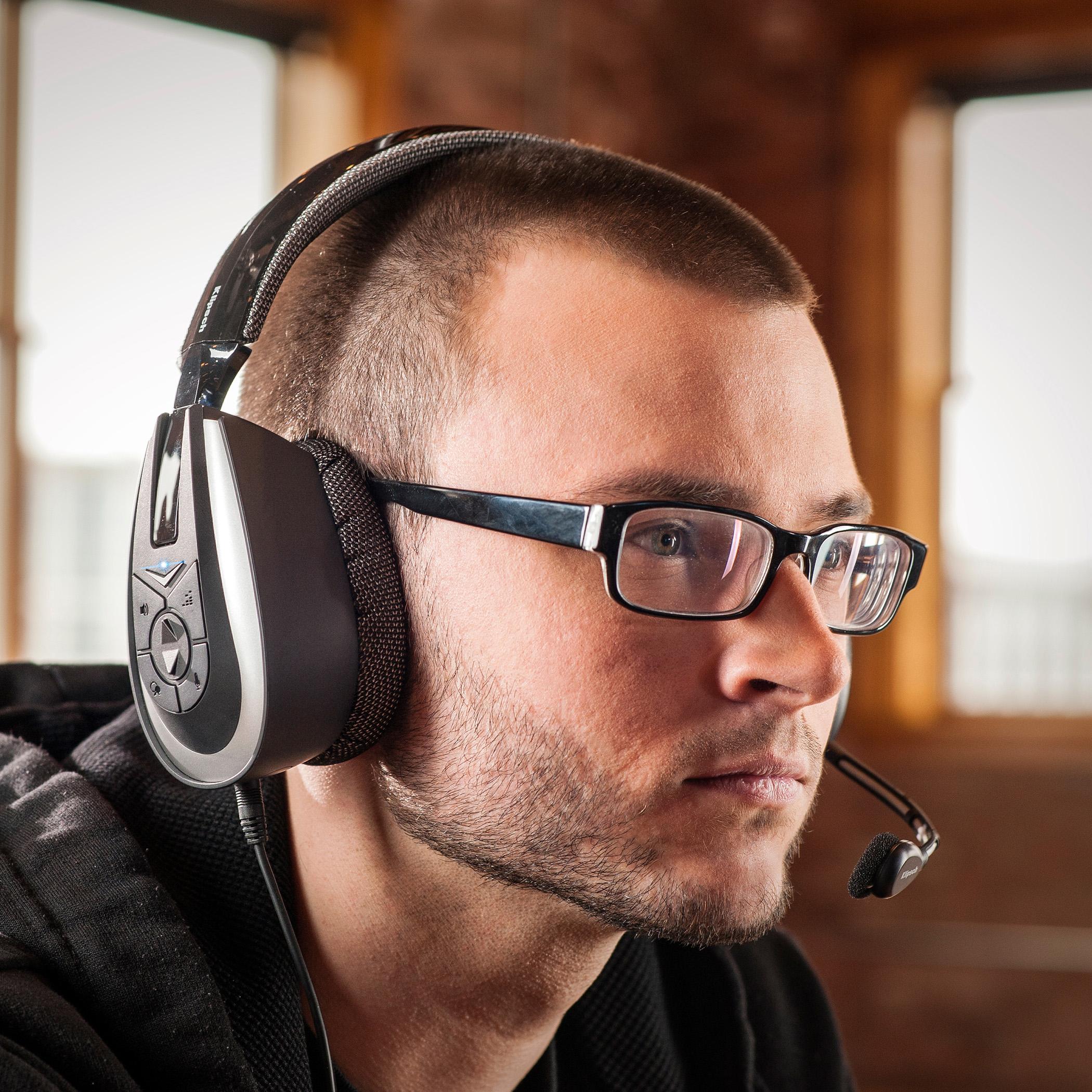 Klipsch KG300 Pro Audio Wireless Gaming Headset, Black