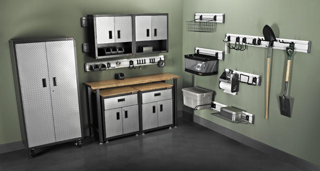 Gladiator GAWB66BAWG 66.5-Inch Bamboo Modular Workbench - Gladiator