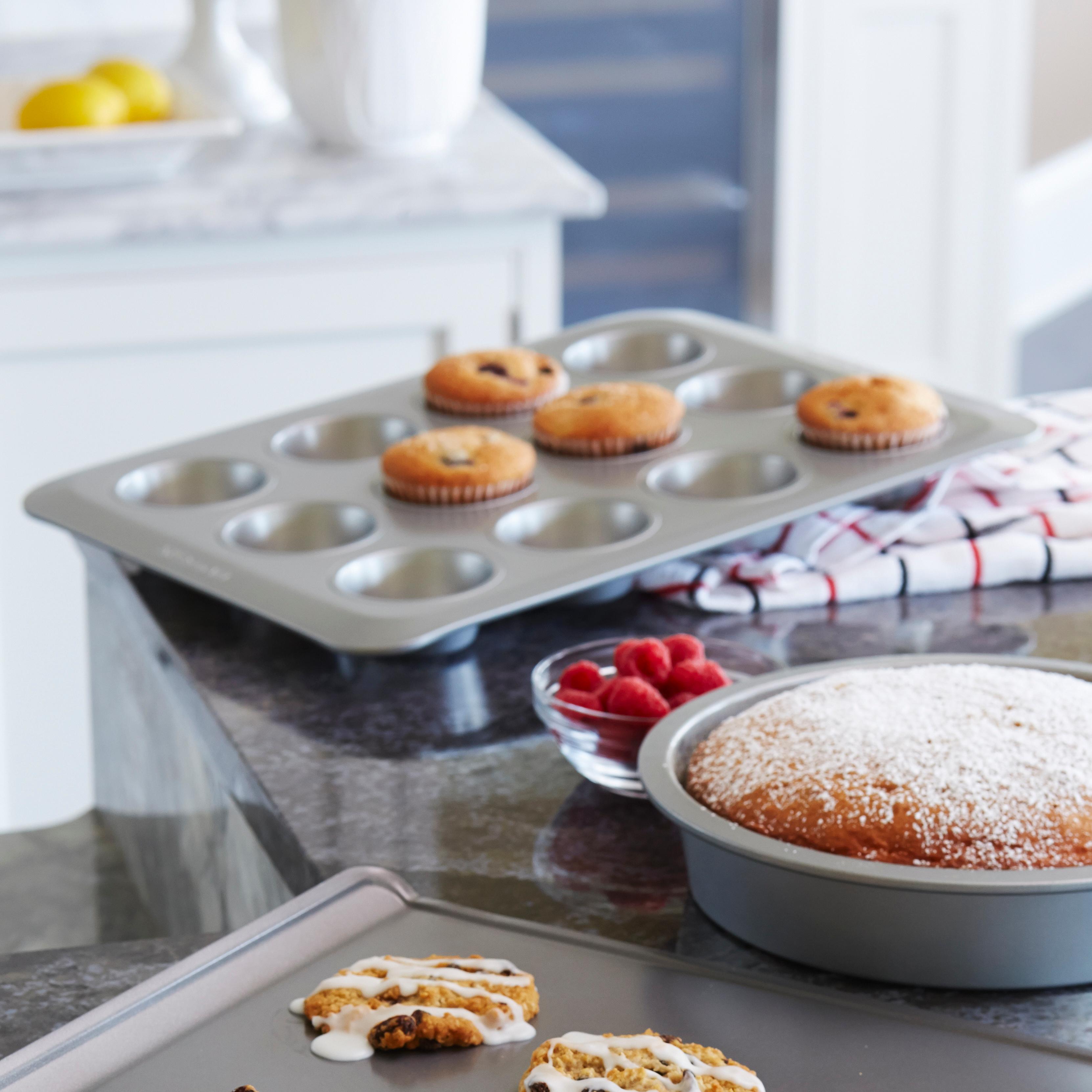 KitchenAid Classic Nonstick 9"x5"x3" Loaf Pan Bakeware