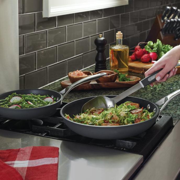 Calphalon Signature Hard Anodized Nonstick Omelet Fry Pan