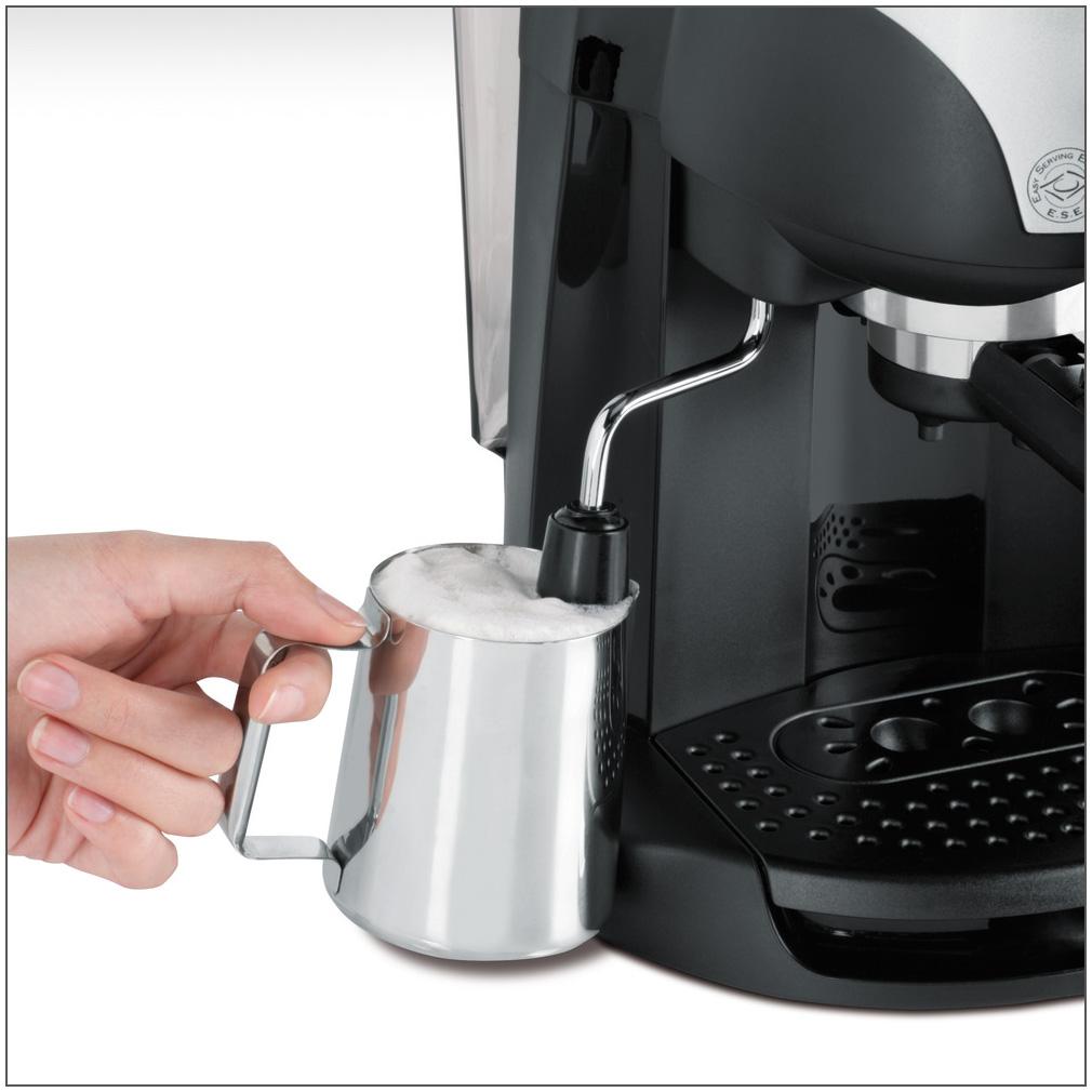 De'Longhi EC220CD 15Bar Pump Driven Espresso Maker