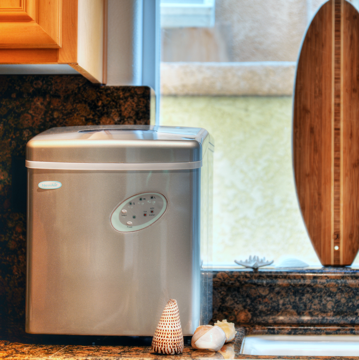 NewAir AI100S 28Pound Portable Ice Maker, Silver Appliances