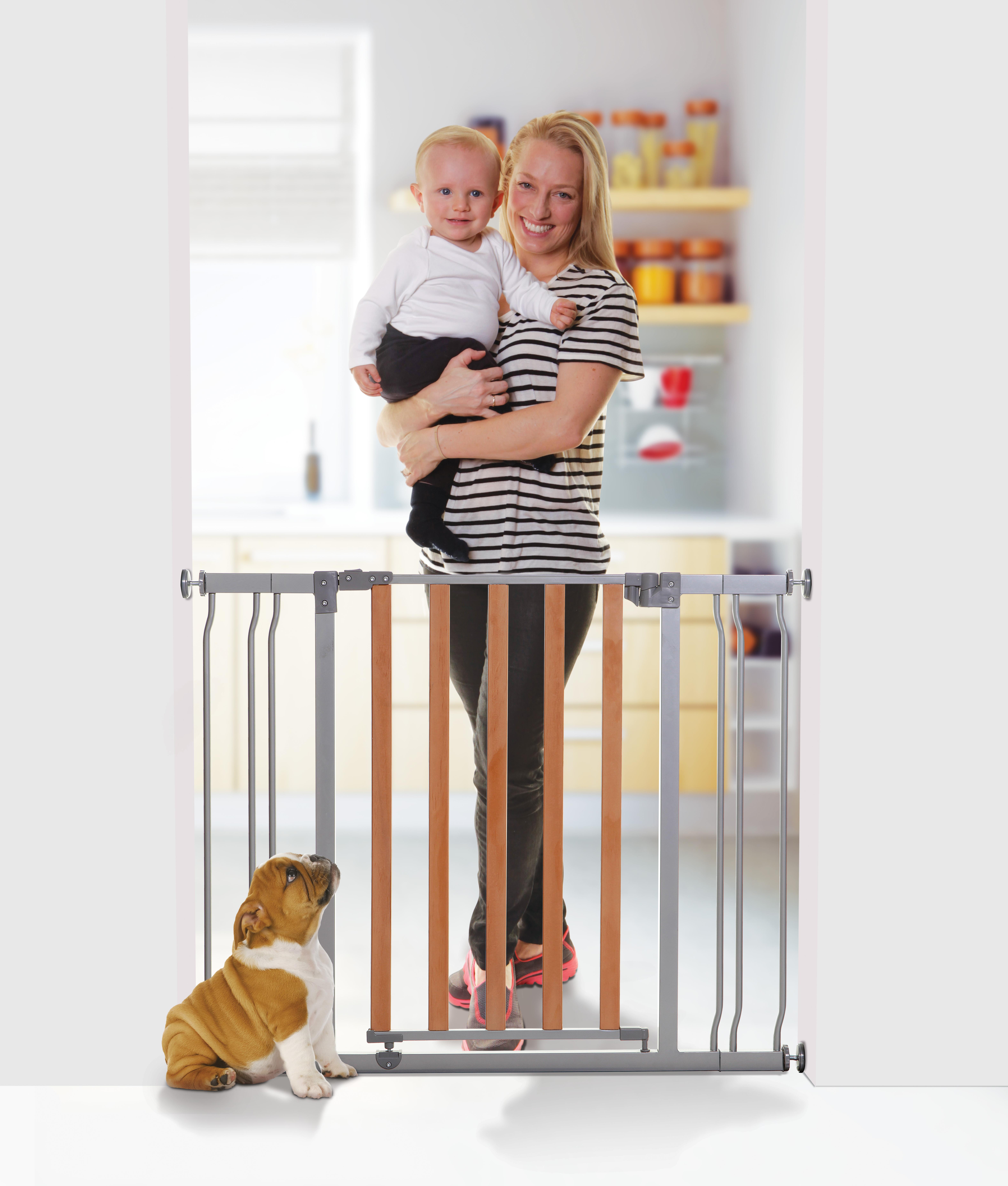 Dreambaby Cosmopolitan Pressure Mounted Baby Gate Baby