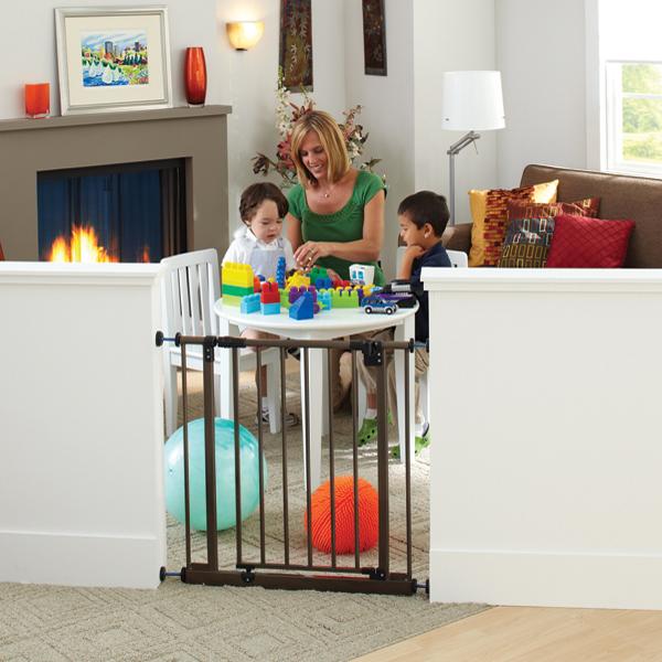 Easy Close Gate, Bronze, Fits Spaces between 28" to 38.5