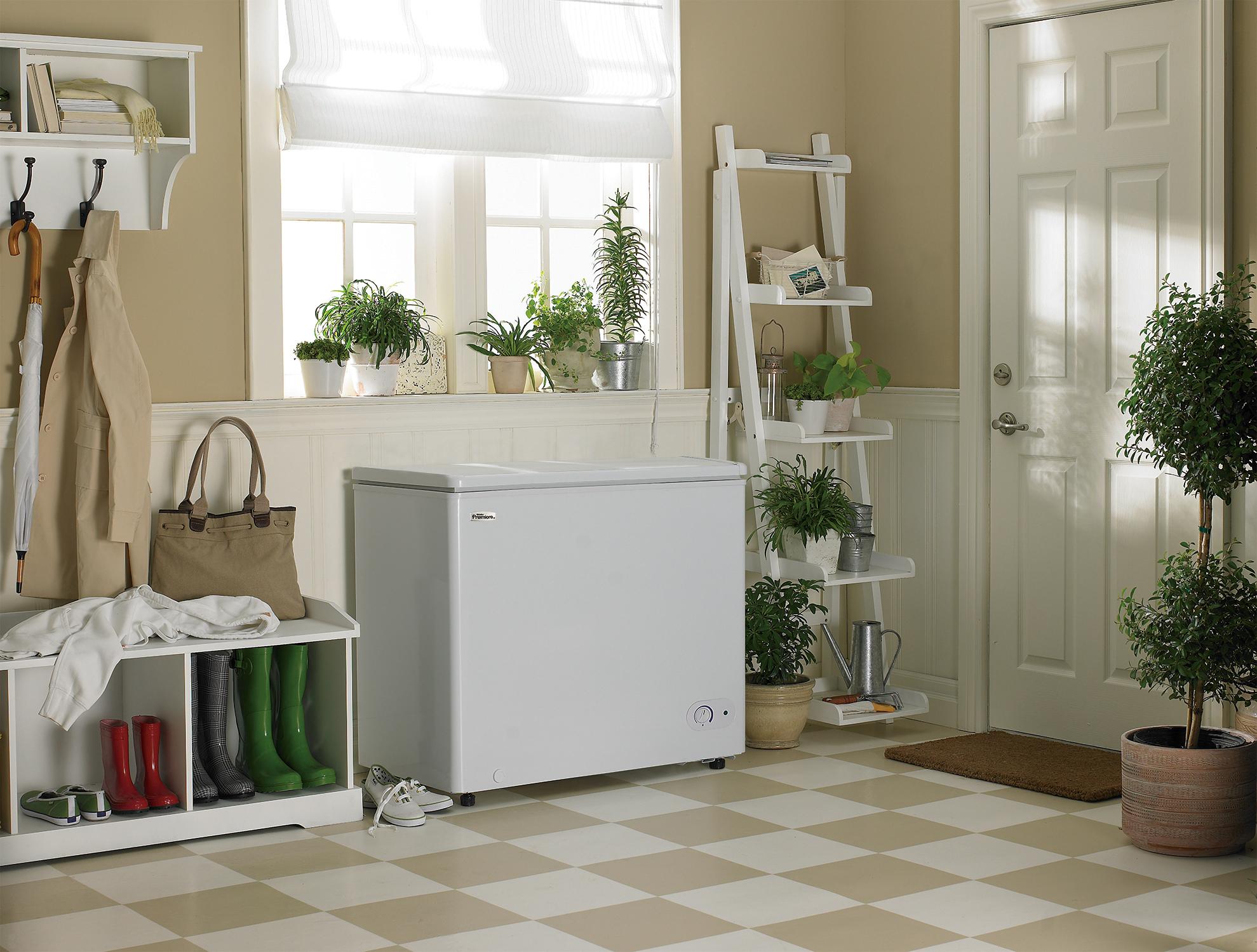 Danby DCF072A2WDB3 DCF072A2WDB1 Chest Freezer, 7.2 Cubic