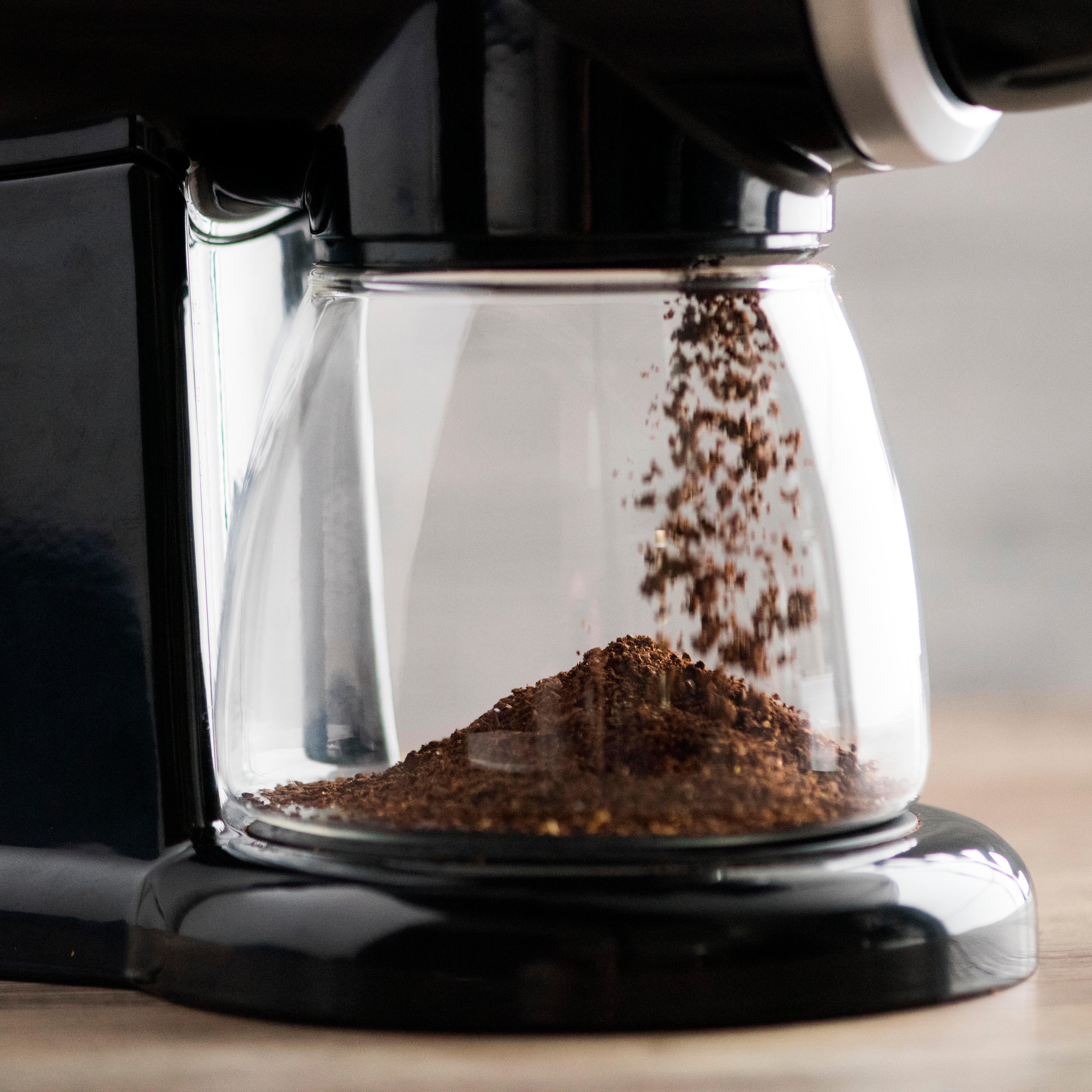 KitchenAid KCG0702ER Burr Coffee Grinder, Empire Red Beauty