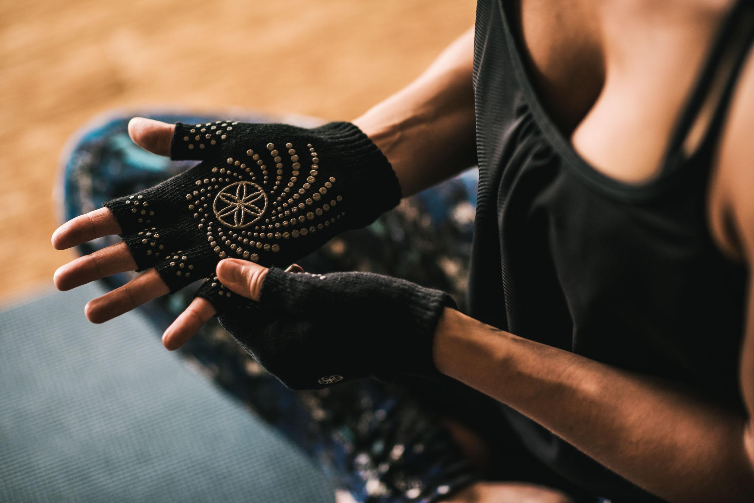 Gaiam Grippy Yoga Gloves, Grey Exercise Gloves Sports