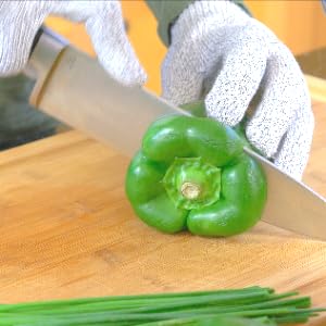 Cut resistant gloves