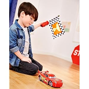 Disney Pixar Cars Flag Finish Lightning McQueen : Toys & Games