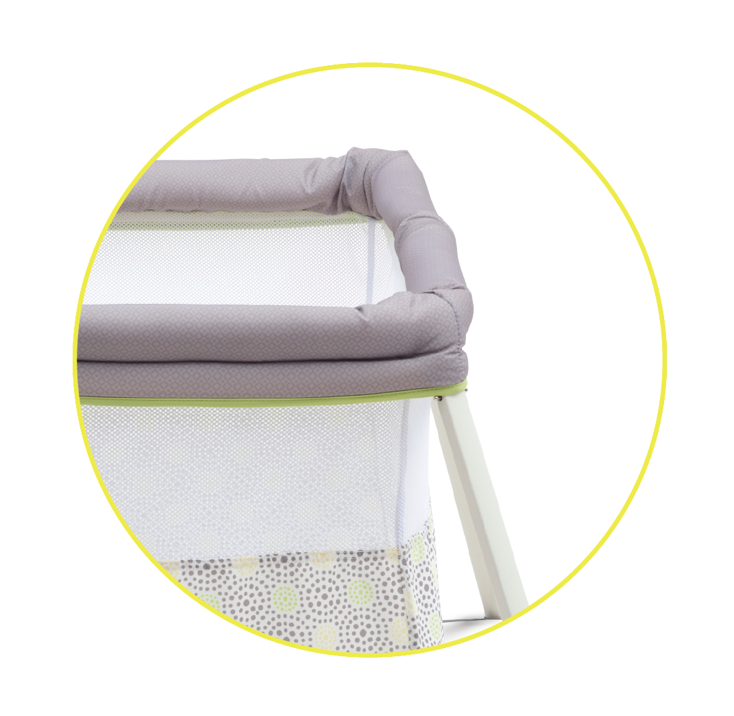 Delta Children Viaggi Plus Playard with Insert