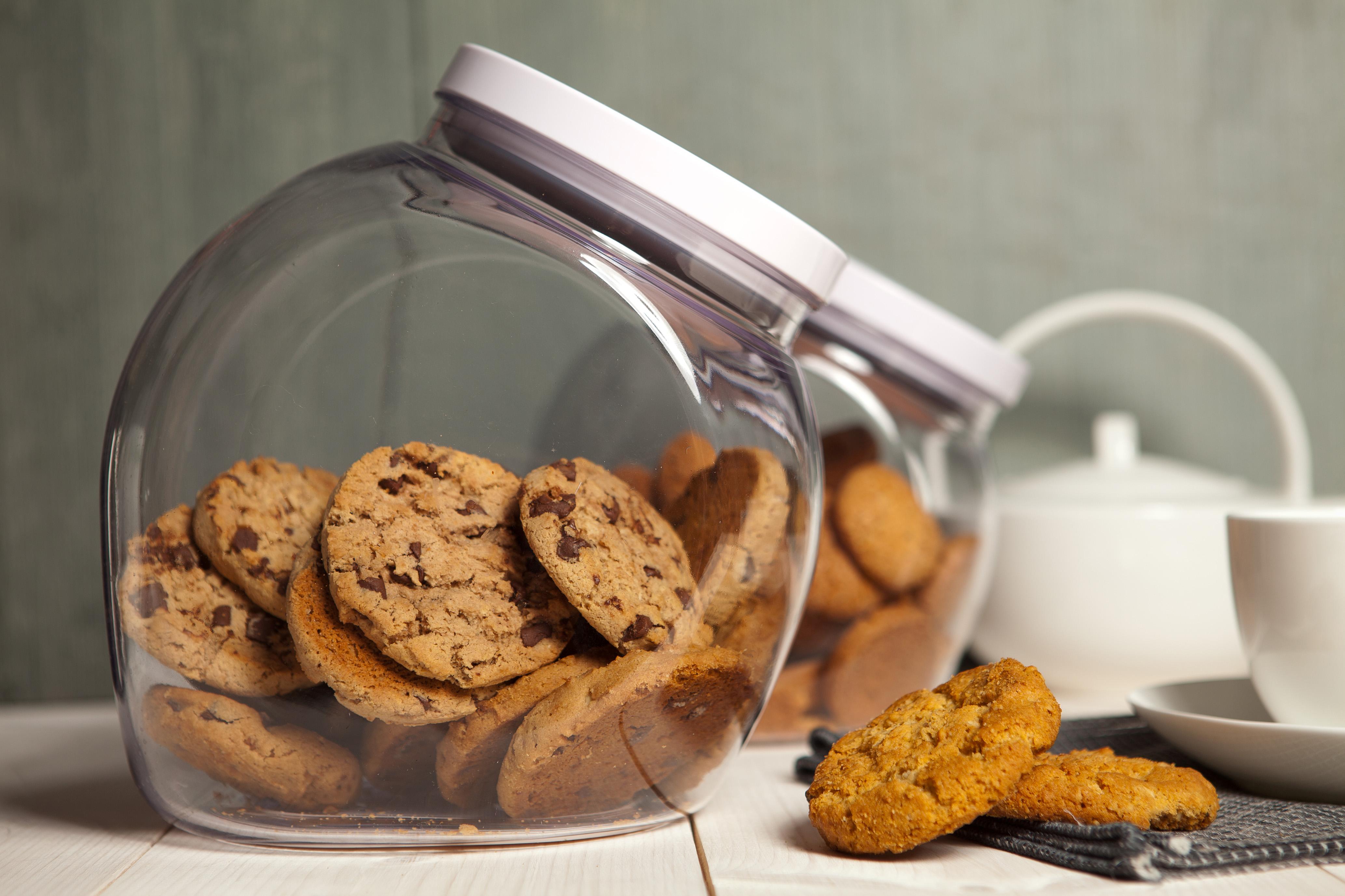 OXO Good Grips Airtight POP Medium Cookie Jar (3.0 Qt