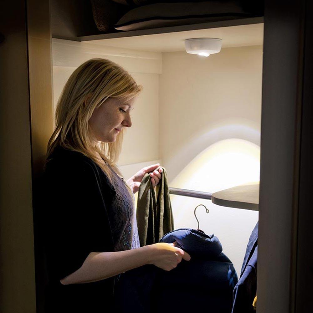 Mr. Beams MB982 Wireless Battery Operated Indoor/Outdoor Motion Sensing