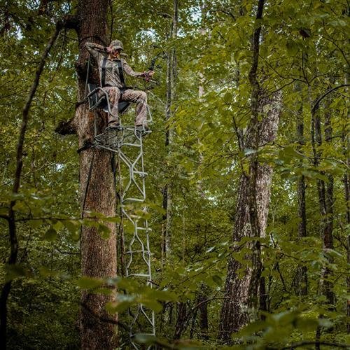 Summit Treestands The Vine Single Hunter Ladder Stand