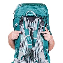 Amazon.com: Mochila para mujer de Osprey, modelo Aura, 65 AG : Ropa,  Zapatos y Joyería
