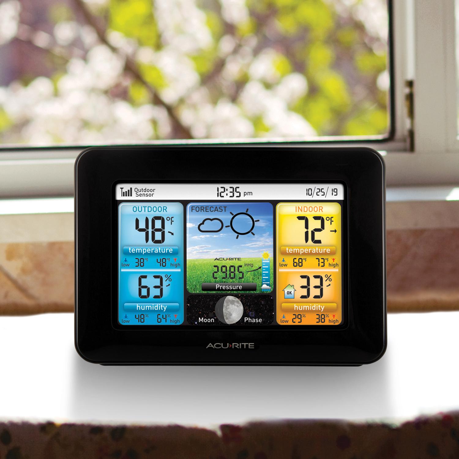 AcuRite 02077 Color Weather Station Forecaster with