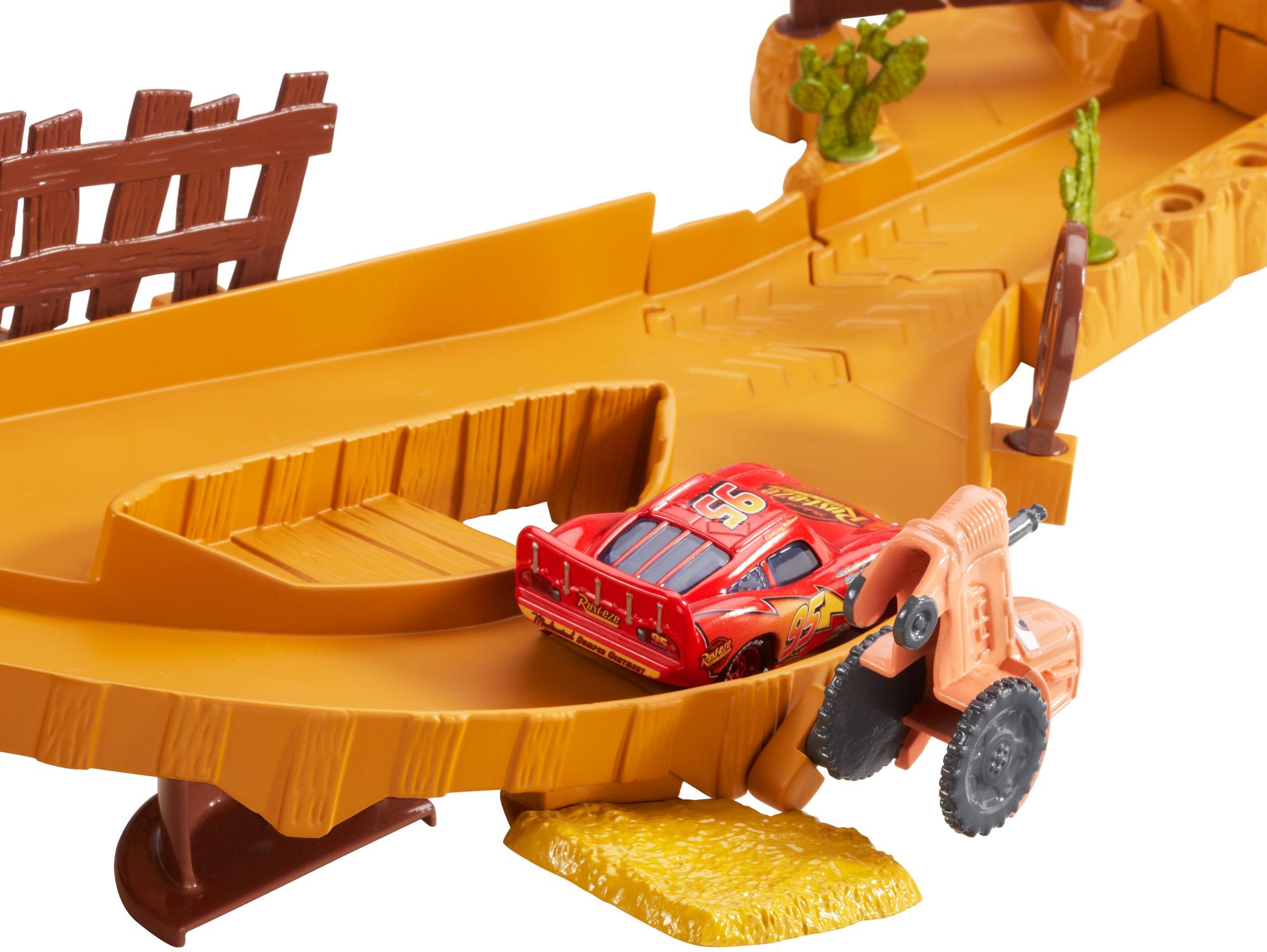 Mattel Disney/Pixar Cars Escape From Frank Track Set Toys
