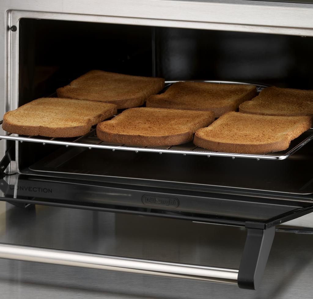DeLonghi DO1289 0.5 Cu. Ft. Digital Convection Toaster Oven