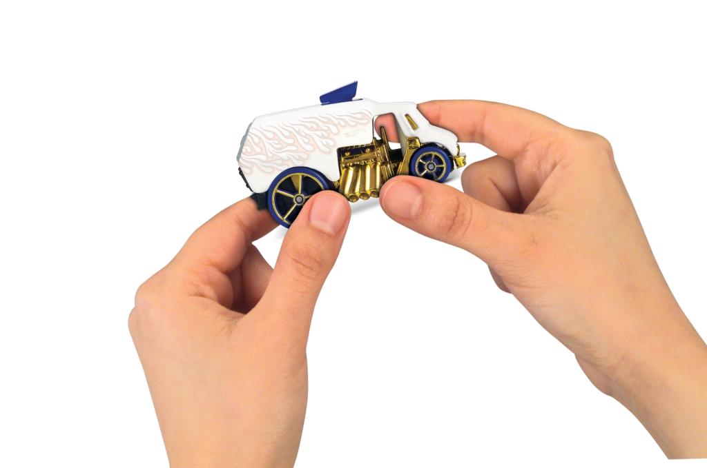 Hot Wheels Custom Car Design Bundle Toys & Games