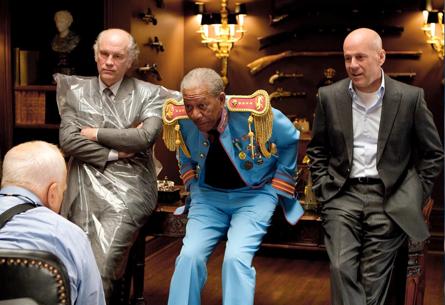 Amazon.co.jp RED/レッド(字幕版)を観る Prime Video