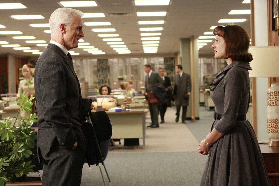 Amazon.com: Mad Men: Season 2 [Blu-ray]: Jon Hamm, Elisabeth Moss ...