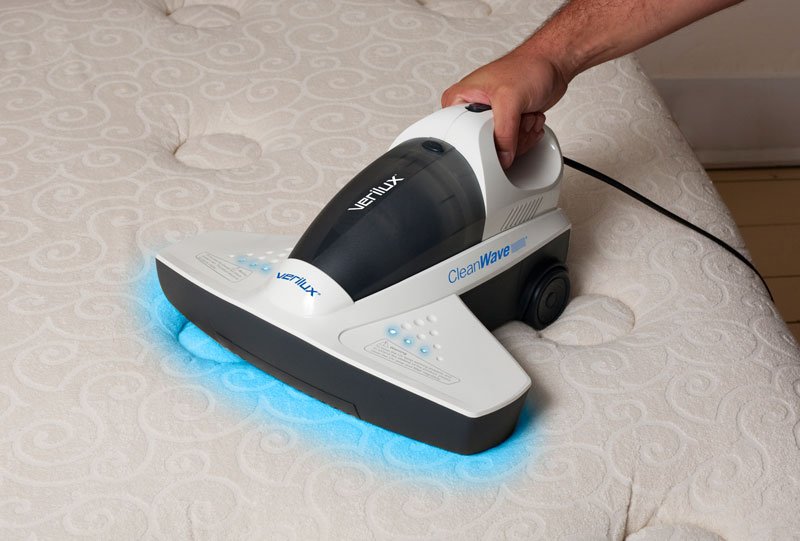 Verilux CleanWave Sanitizing Portable Vacuum UV