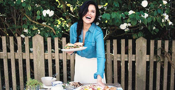 NEW YEAR'S RESOLUTIONS WITH ANDIE MITCHELL