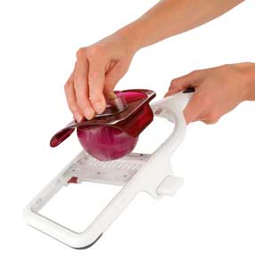 Zyliss 2 in 1 Handheld Slicer ergonomic handle and nonslip feet