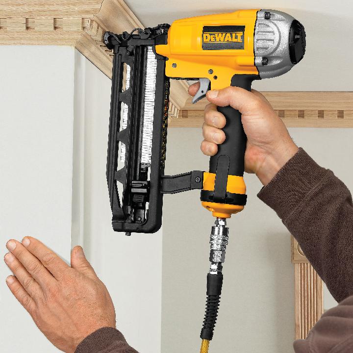 DEWALT D55141FNBN 16Gauge Finish Nailer/18Gauge Brad Combo Kit