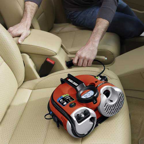 BLACK+DECKER ASI500 12Volt Cordless Air Station Inflator Air