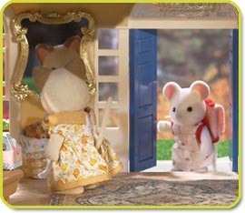 Calico Critters Cloverleaf Manor - livingroom