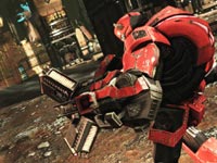 Leveling an enemy at close range in Transformers: Fall of Cybertron