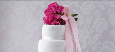 Romantic Pearl Wedding Cakes